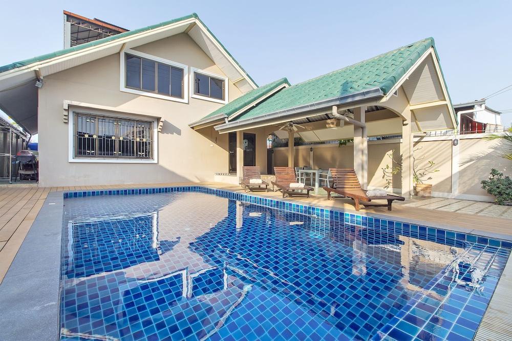Pool Villa Tanzanite Near Walking Street Pattaya Extérieur photo
