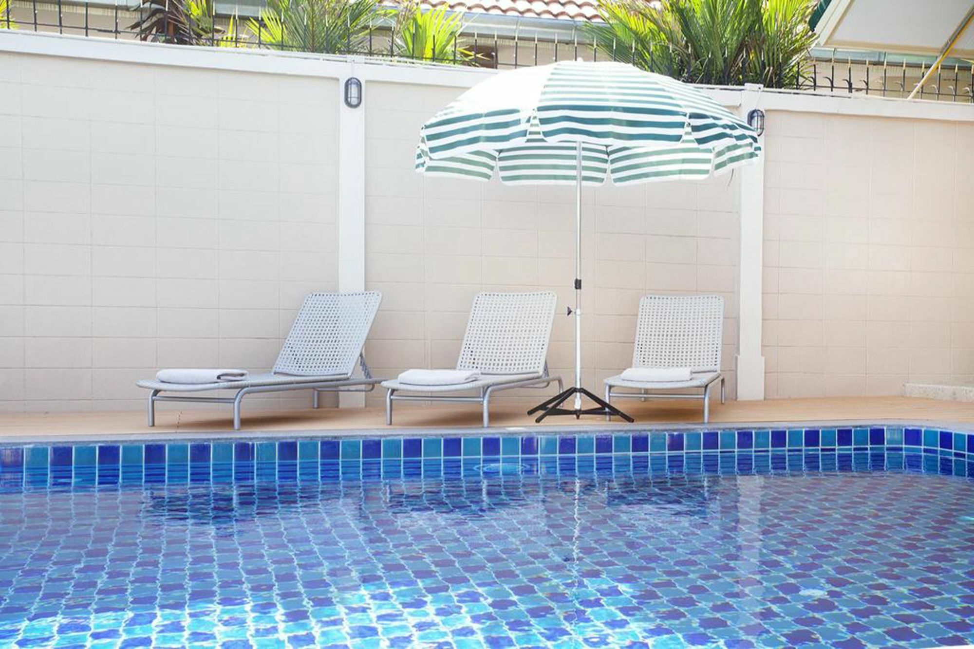 Pool Villa Tanzanite Near Walking Street Pattaya Extérieur photo